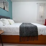 1 Freidorf Apartment