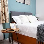 1 Freidorf Apartment
